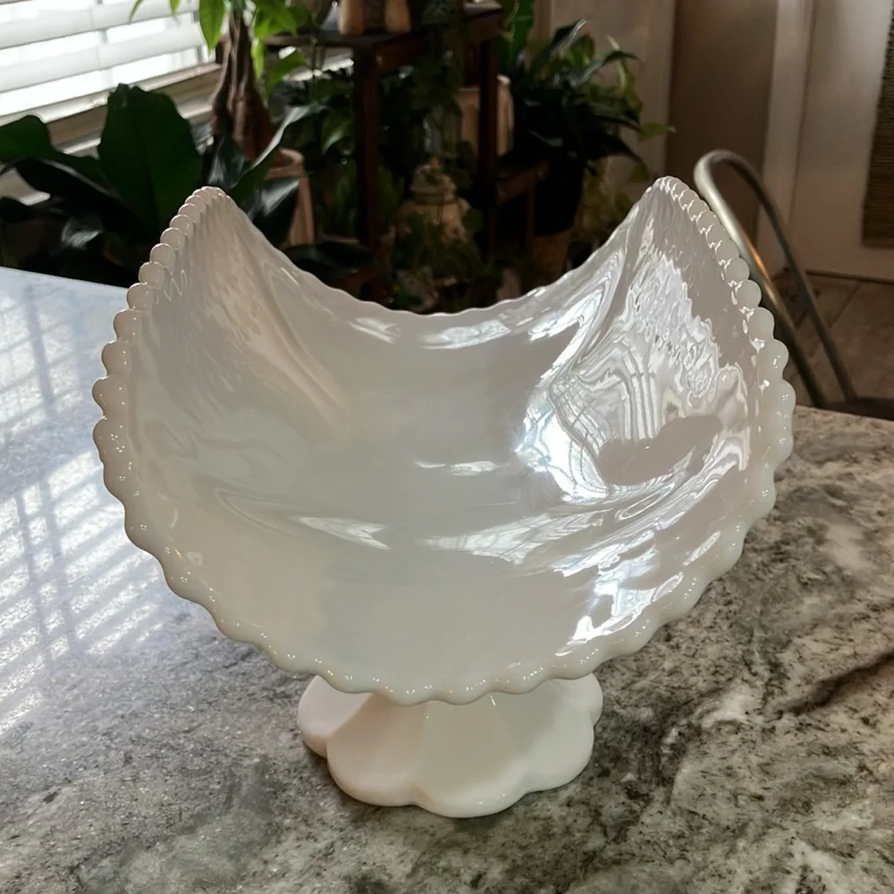 Vintage Milkglass Banana Boat Diamond Pattern